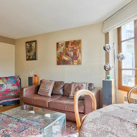 Lovely 1 Bedroom Near Sacre-coeur Basilica Apartment *